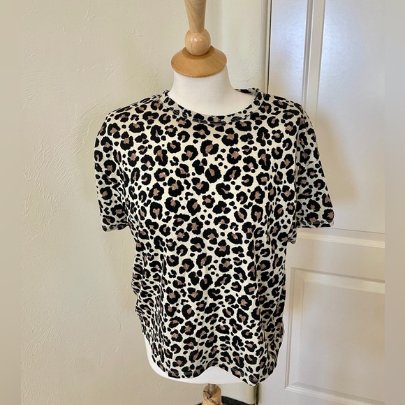 Zara Leopard Print T-Shirt | Size M | Chic & Trendy l NWOT - Picture 1 of 5